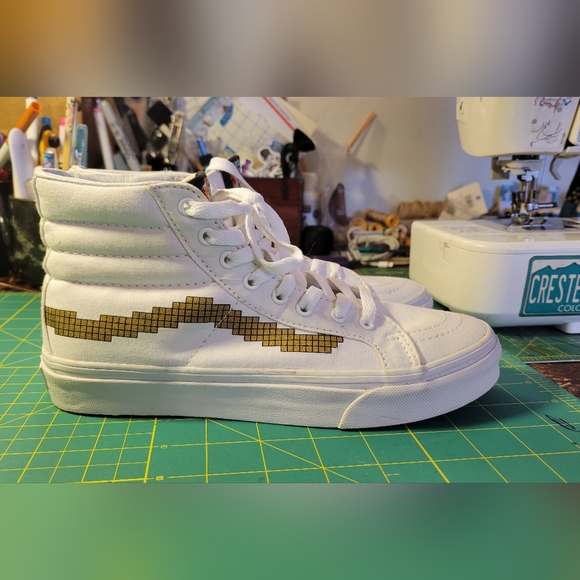 VANS New Womens sk8hi Slim Nintendo Limited Edition - Picture 10 of 10